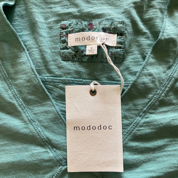 Sundance Mododoc Seamed V-Neck Tee Teal - Picture 3 of 4